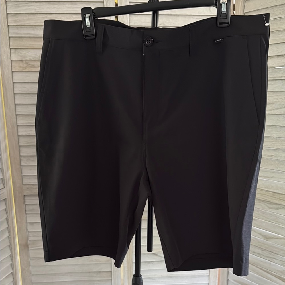 Travis Mathew Black Flat Front Shorts